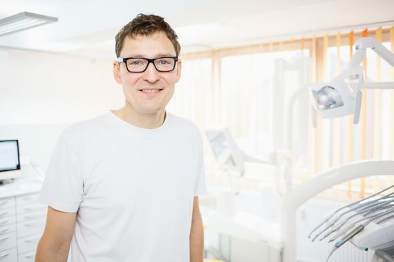 Zahnarztpraxis Dr. Carsten Schäfer in Hannover, Herr Schäfer